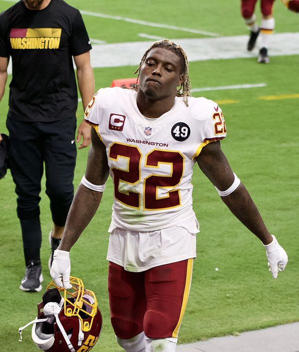 Deshazor Everett