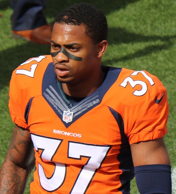 Lorenzo Doss in the NFL