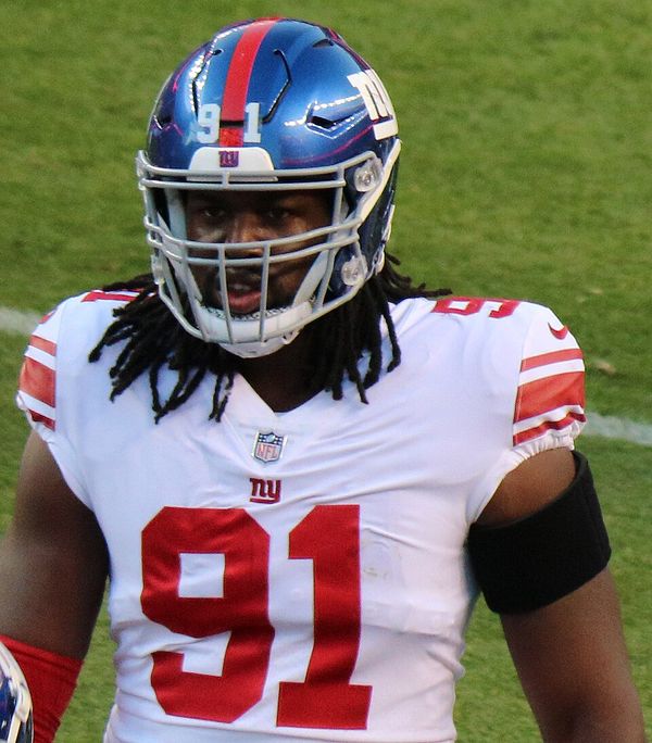 Avery Moss in the NFL