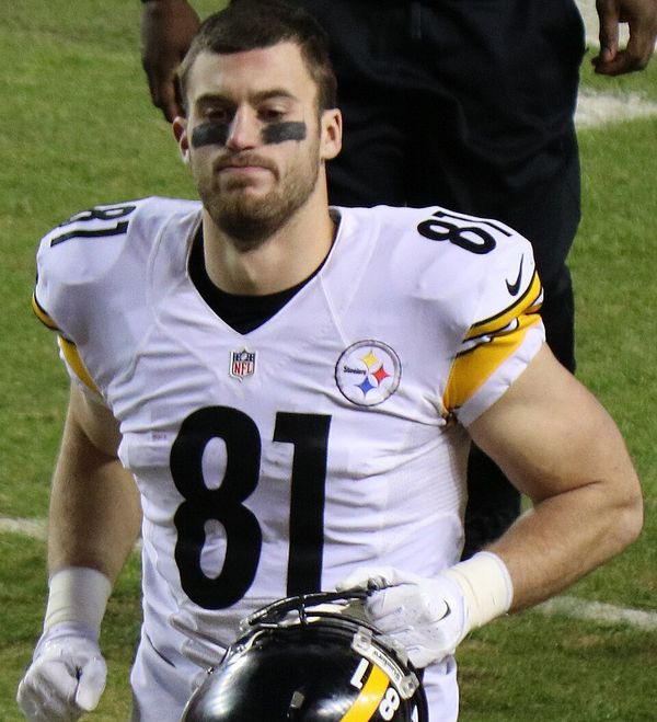Jesse James in the NFL