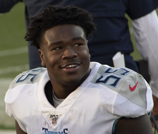 Jayon Brown with the Tennessee Titans, 2019