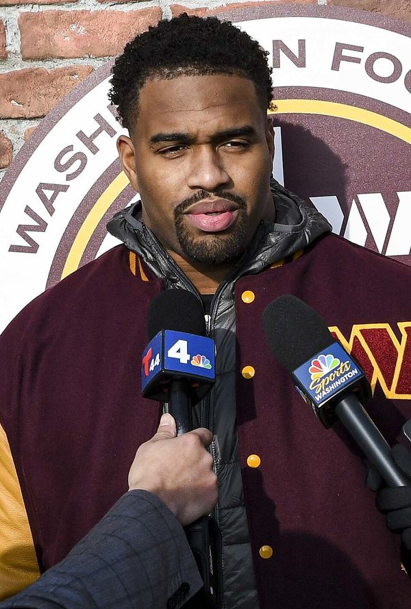 Jonathan Allen with the Washington Commanders