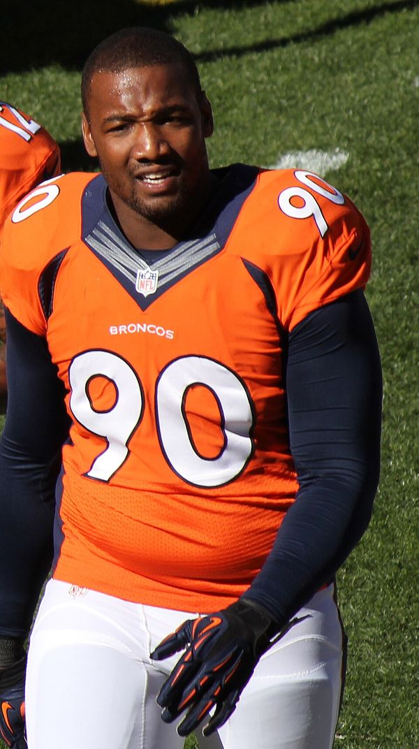 Shaun Phillips in the NFL