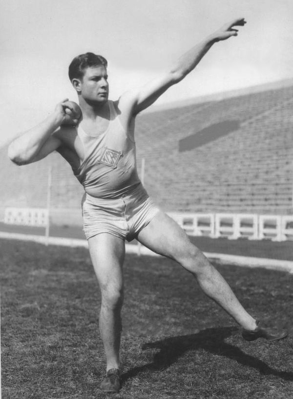 Jim Bausch, 1931