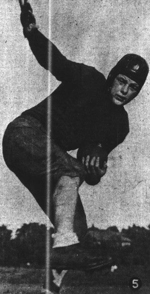Corbett Davis, 1937