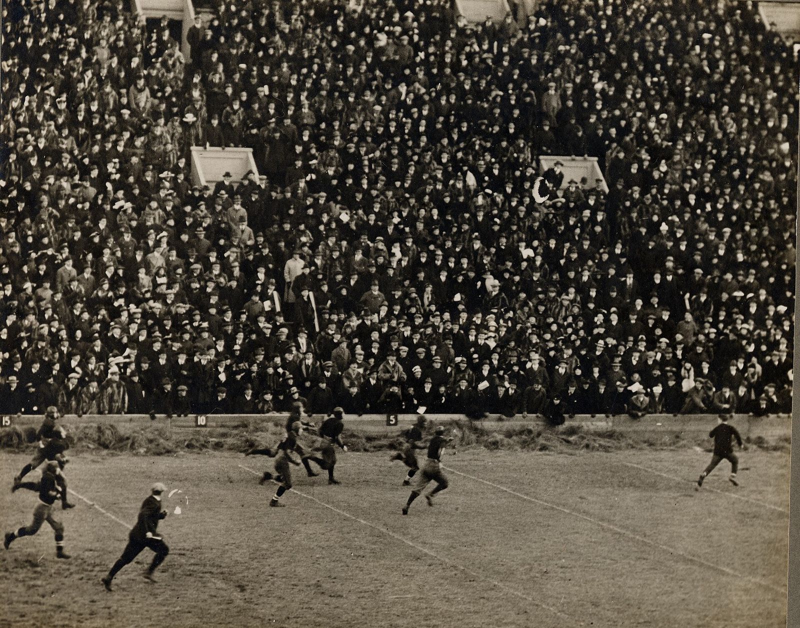 Fritz Pollard running during the Harvard-Brown football game of 1916