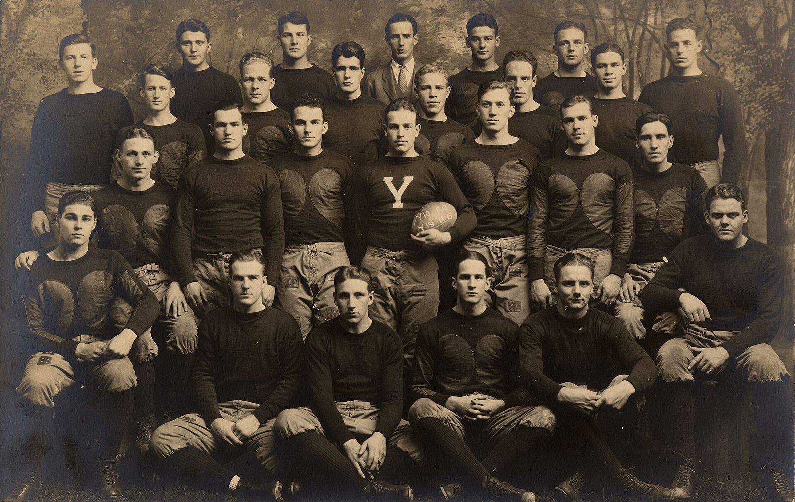 Yale, 1924